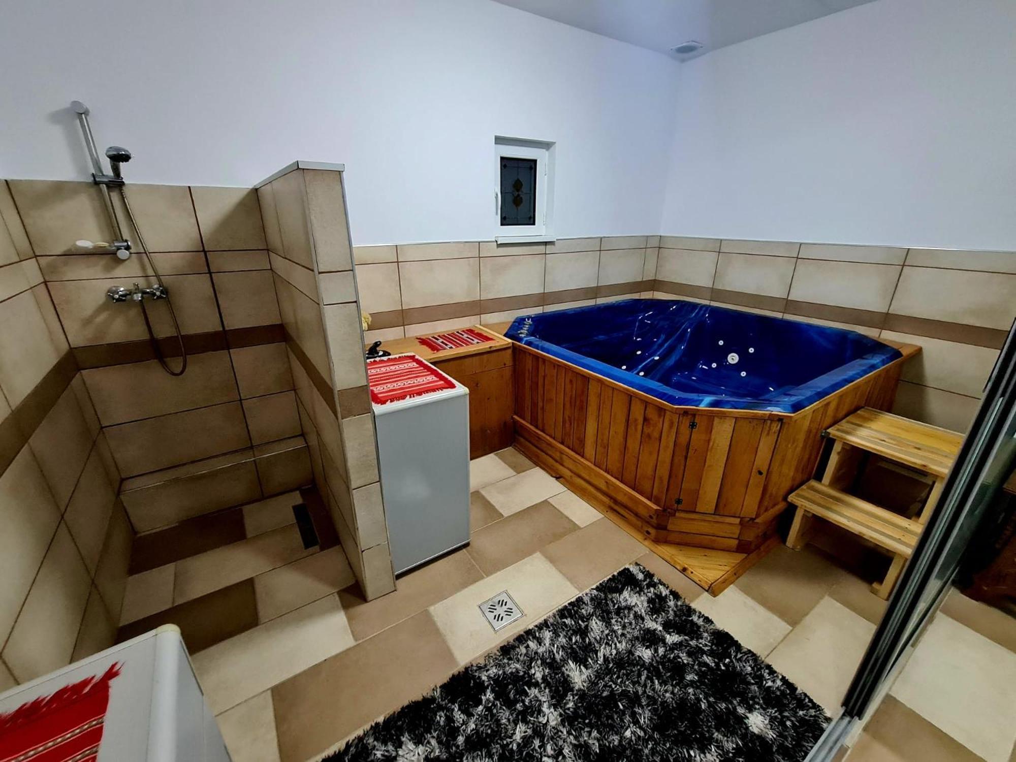 Hotel Armenopolis - Adults Only Gherla Exterior foto