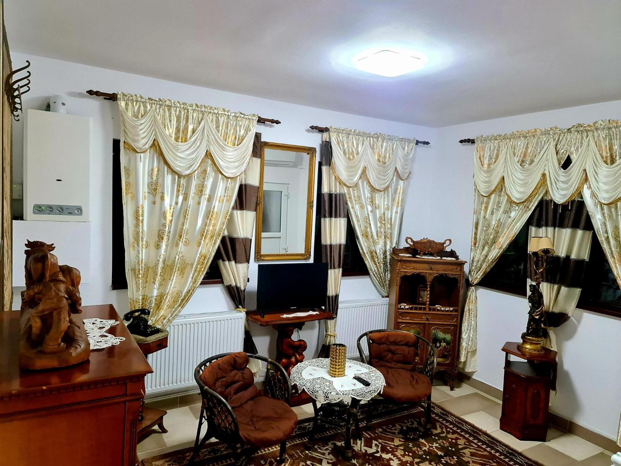 Hotel Armenopolis - Adults Only Gherla Exterior foto
